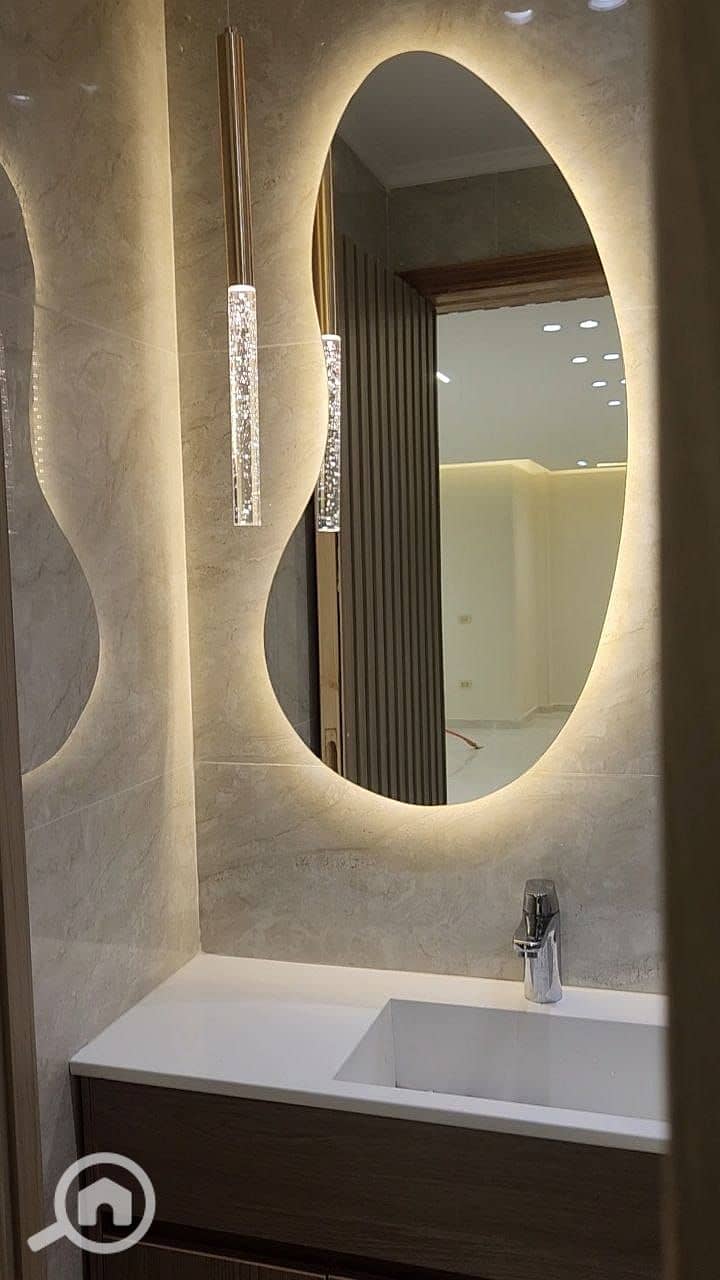 5 1a6dbde7-4705-49e0-a4b3-549f04459505. jpg