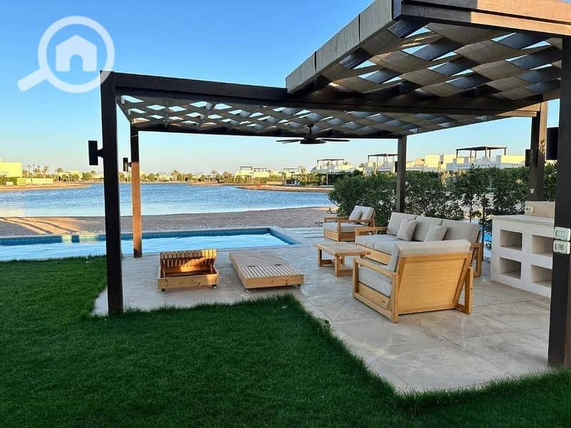 9 543425873_1784675895519615_8935209701988160246_n. jpg