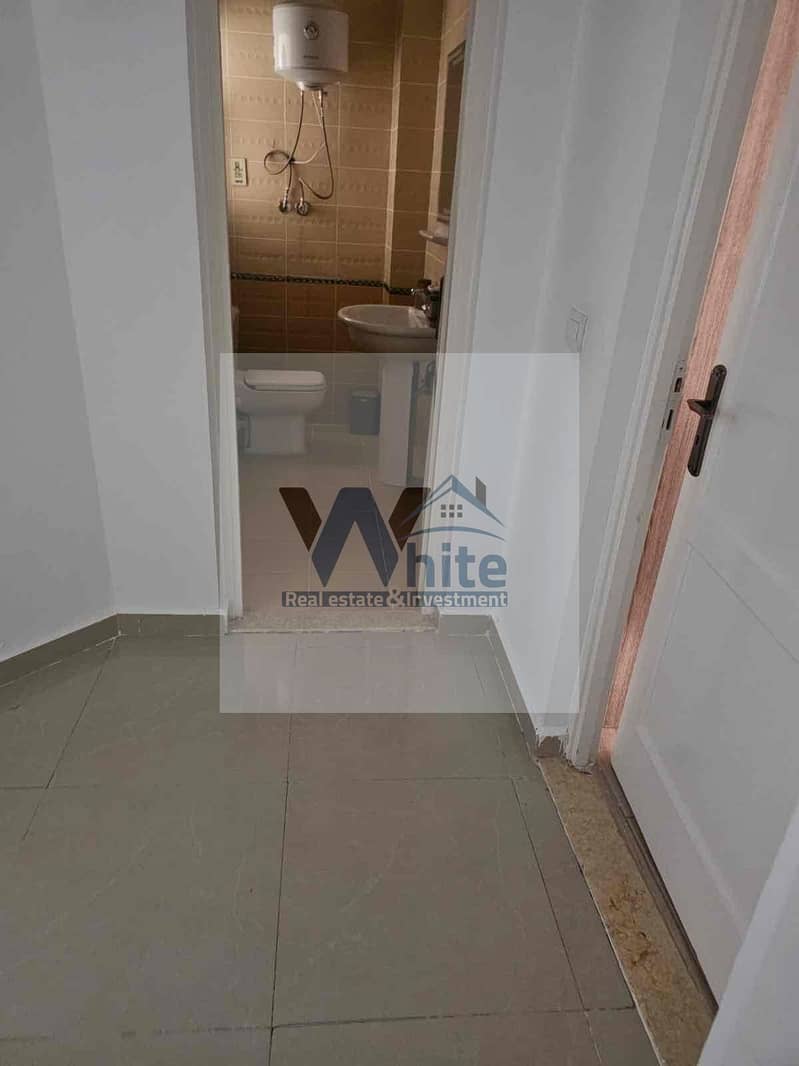 8 ae7c1cae-28e3-49bf-8a47-4a04e211256c. jpg