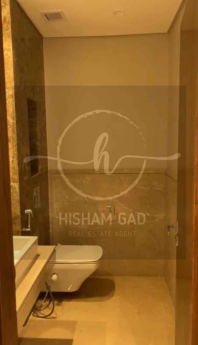 6 688664b0-5a0d-48d6-be8b-83122410a2c8. jpg