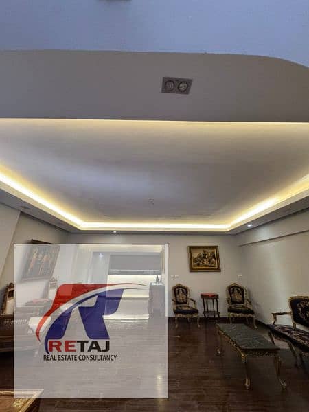 7 912e5dcf-5d31-434a-bd95-a4e44ea9a0fd. jpg