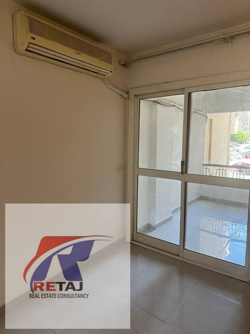 10 bac5ca96-59b3-4c3c-8000-3064a07556b6. jpg