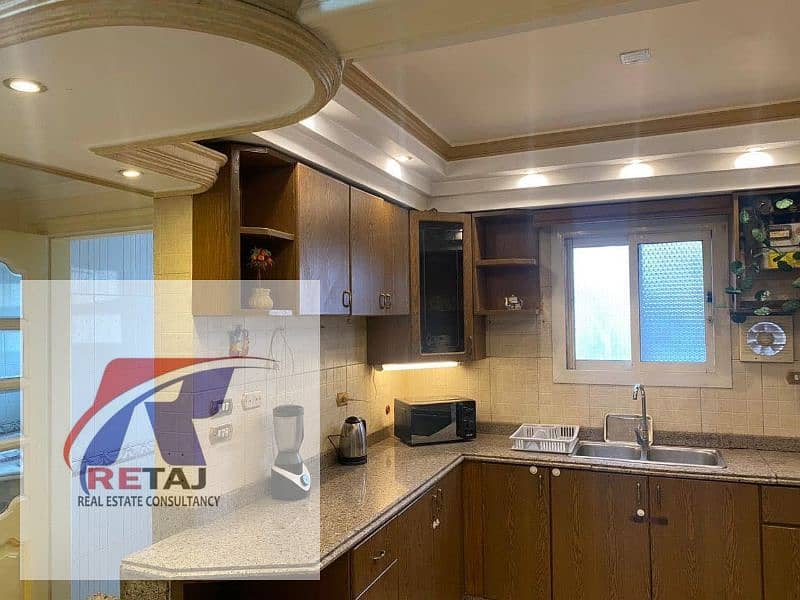 9 2b275f75-2354-4834-a990-48827edbb5fd. jpg