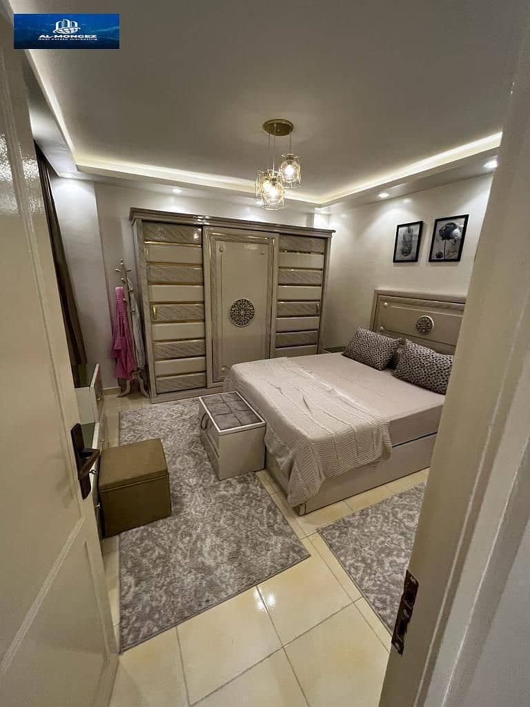 5 b698e900-b1f4-4c36-8372-40eec2c2253c. jpg