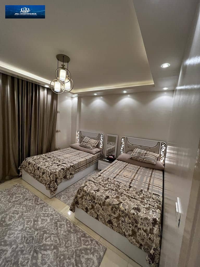 7 dc048a03-bde2-41a5-a341-90d080705d41. jpg