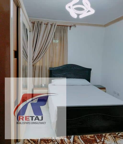 12 b8fff383-a575-42b6-9f36-874d732c7250. jpg