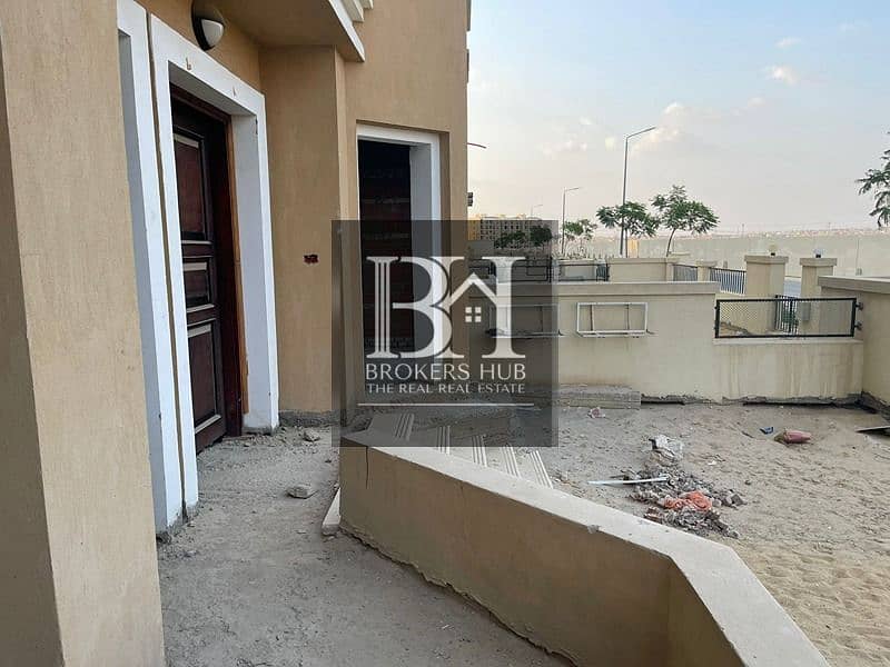 8 c26ad596-011f-4b7e-8460-db2c4bd5c5a9. jpg