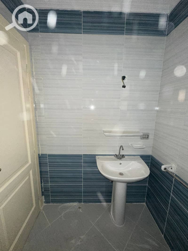 22 WhatsApp Image 2025-09-30 at 4.17. 52 PM (1). jpeg