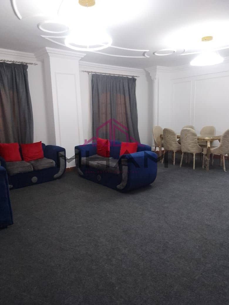 2 photo_5776001410305559758_y. jpg