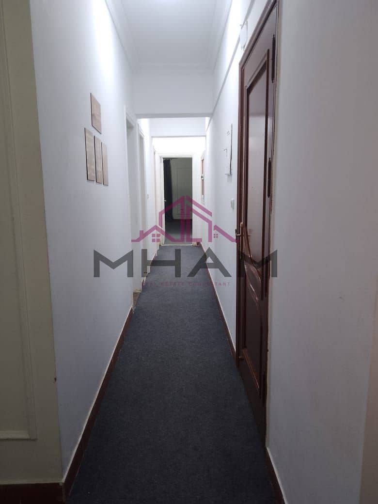 15 photo_5776001410305559762_y. jpg