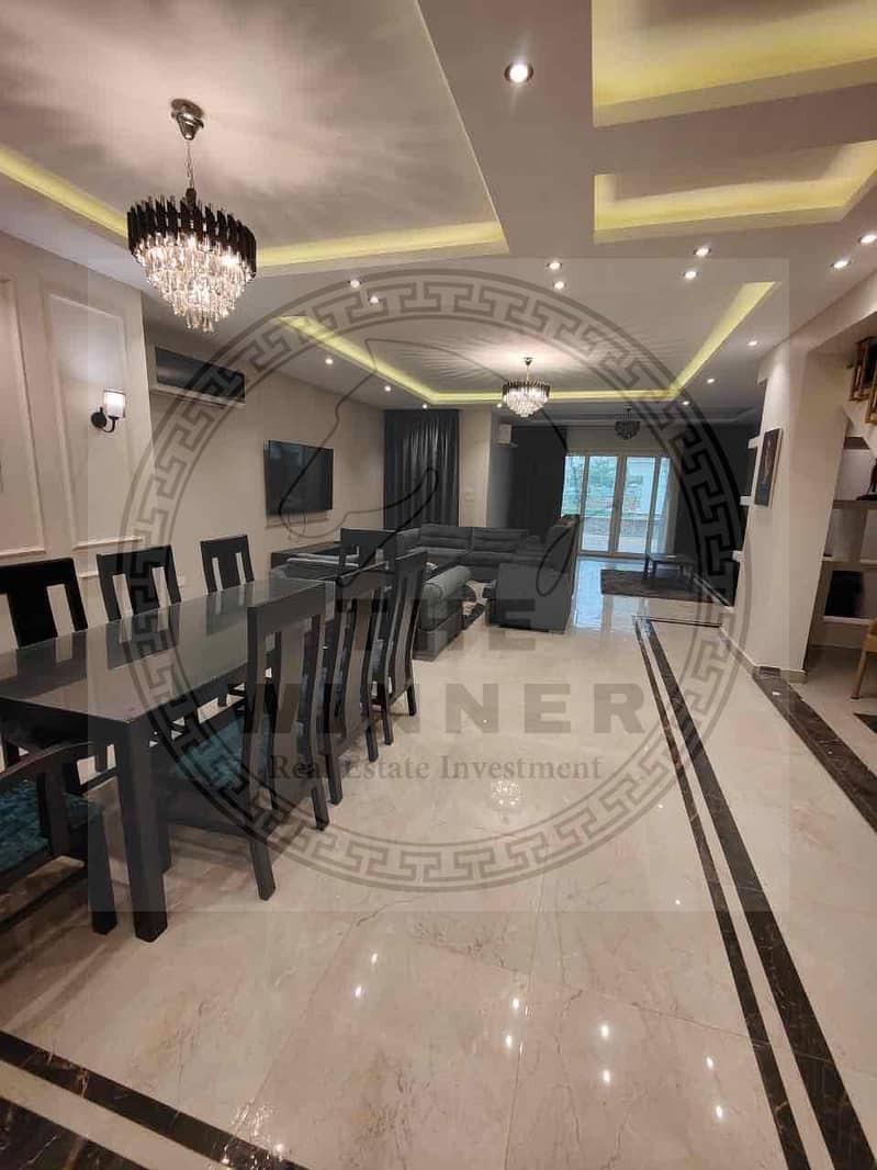 4 587d1921-5f3f-47d3-b5e7-3bf8be6c2b2d. jpg