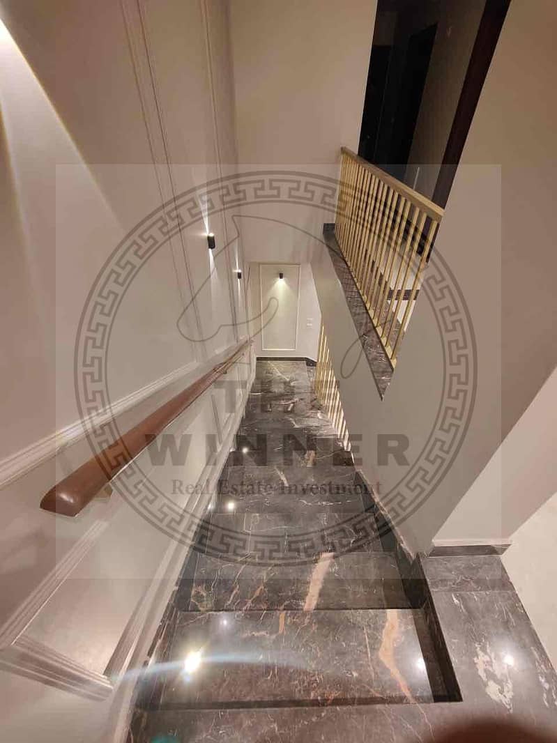 5 d3303b5f-2f59-4f69-828e-23c7a89e819f. jpg