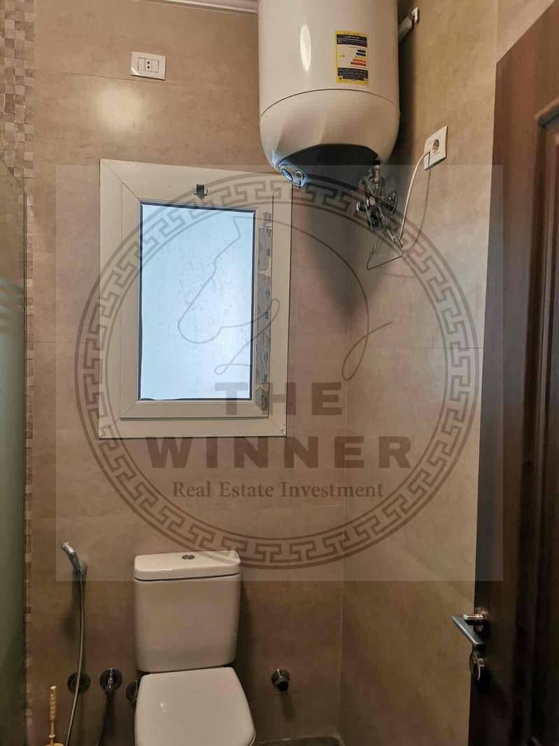 18 66b03a4d-fbfc-43ca-a759-bfc4e68542cd. jpg