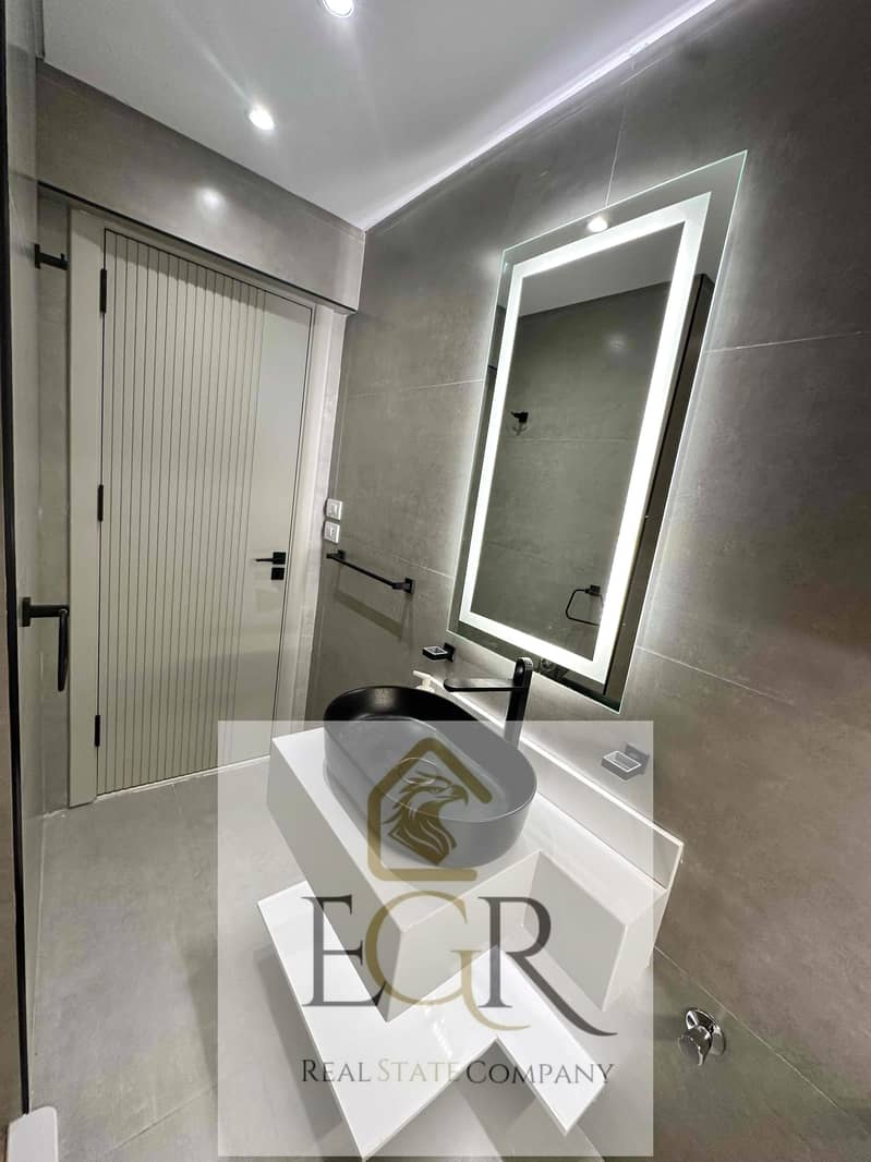 7 a0247f7c-86e6-435d-8f69-d75a9fe30e3b. jpg