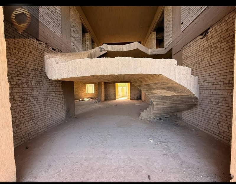 7 WhatsApp Image 2025-11-01 at 16.38. 18_e14403d3. jpg