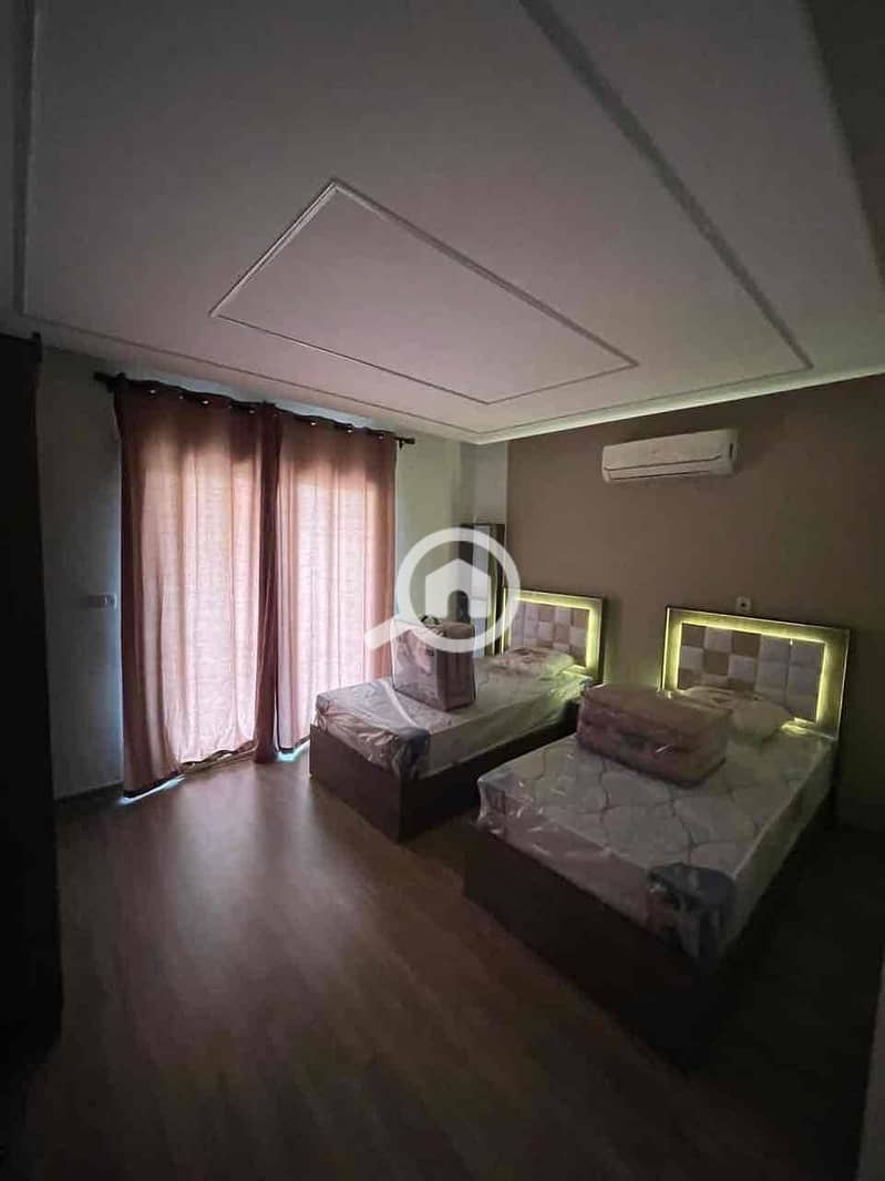 4 0d0b9c5f-83d7-4bea-a385-947006daf946. jpg