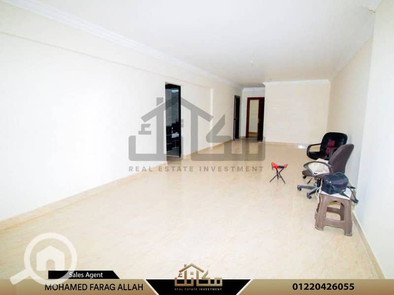 7 d07aca2c-92f4-4c1d-a7b8-95bc87e529c2. jpg