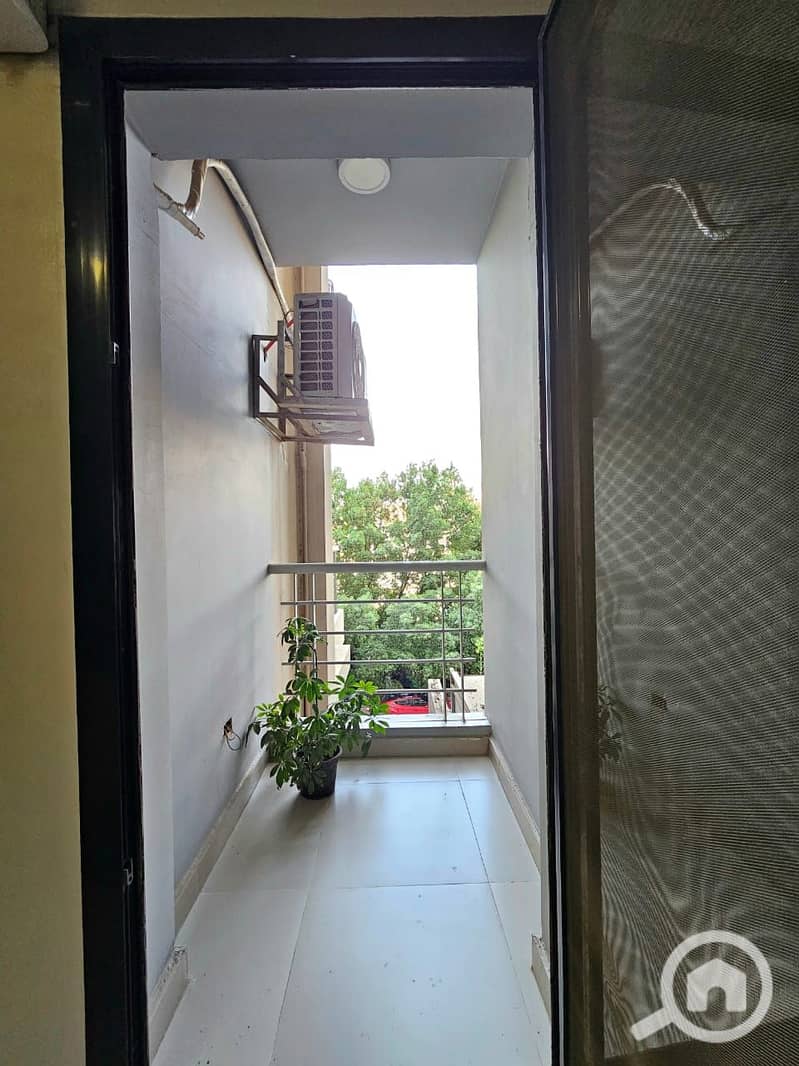 3 afe3f02f-cdcb-4647-9670-c02de10681ff. jpeg