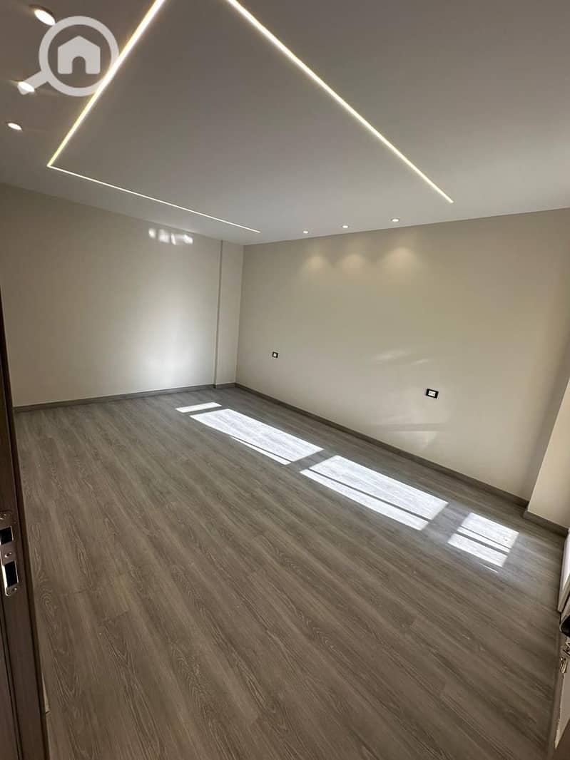 2 photo_2025-11-01_14-43-55. jpg