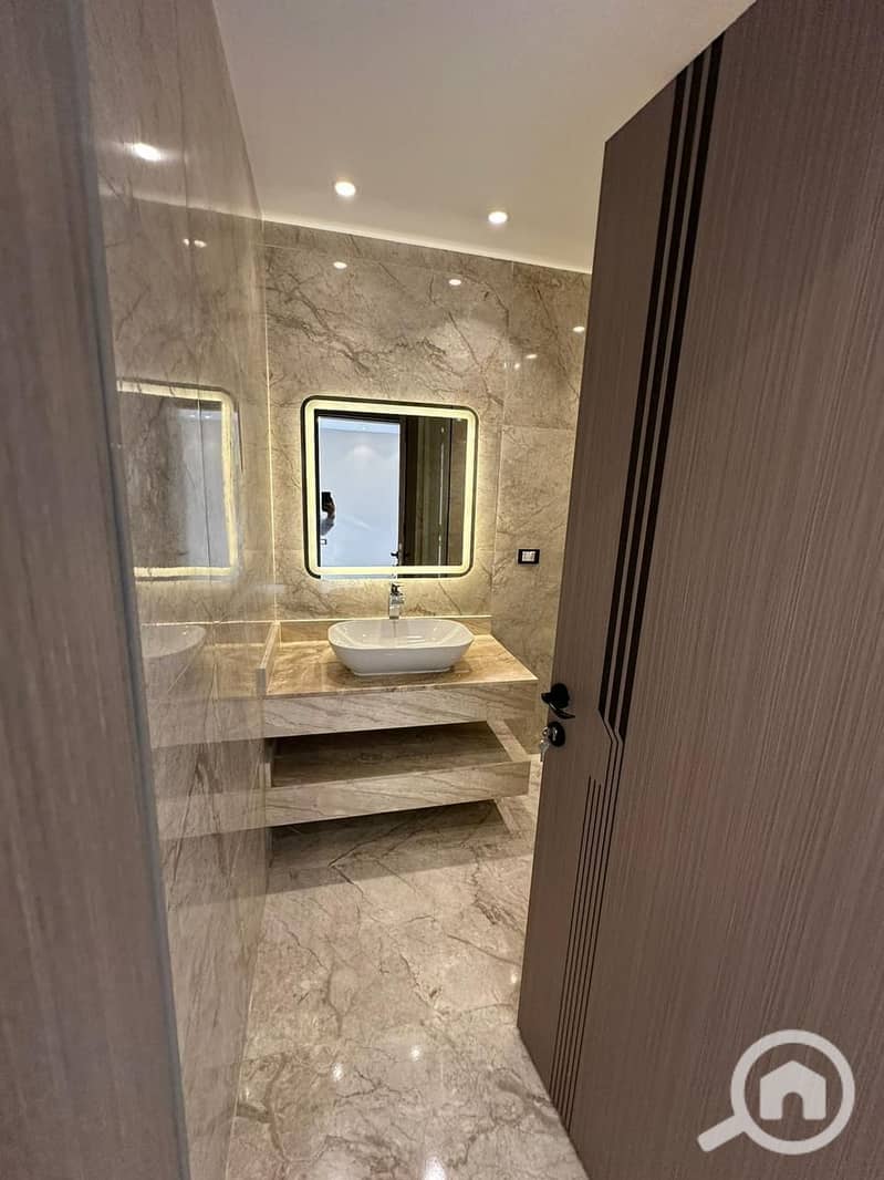 4 photo_2025-11-01_14-44-07. jpg