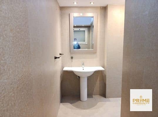 7 WhatsApp Image 2025-10-29 at 23.39. 46_bc454d4e. jpg