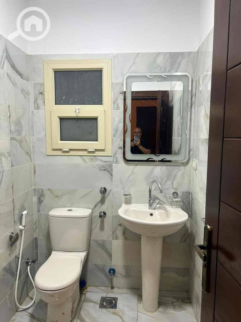 15 ccf9b371-f6d2-425e-8736-0c7638eca313. jpg