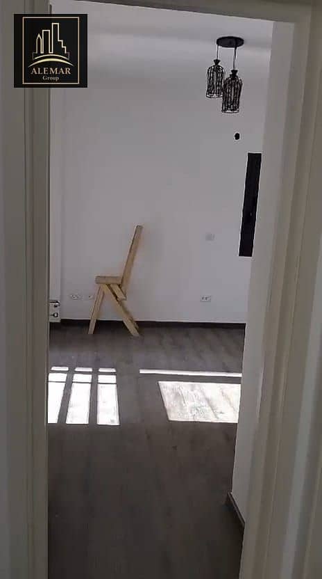 2 acd0f65c-d555-45e0-84e7-bd7ba4330d6f. jpg