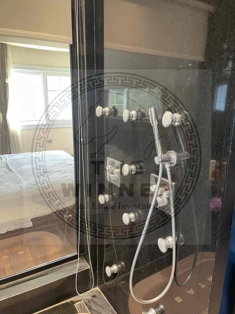 18 3512f118-b1f4-4c05-af48-46ee9b883813. jpg