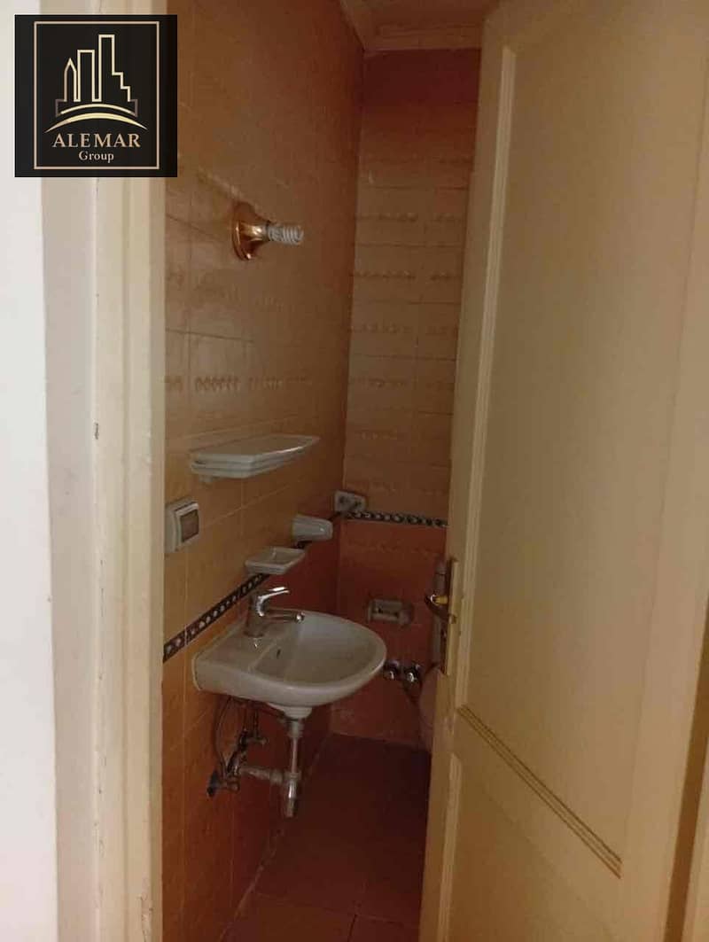 12 cb5dccfb-569b-419f-8753-f75993f70aef. jpg