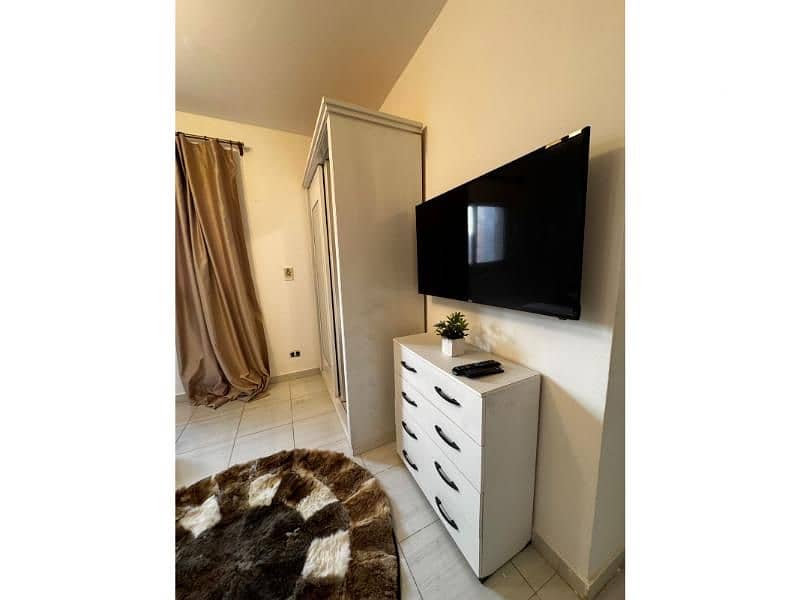 4 WhatsApp Image 2025-10-29 at 4.04. 28 PM (4). jpg