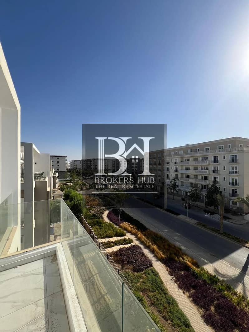 2 0e1ad222-0efd-46fc-8c9c-7e25e2278a6b. jpeg