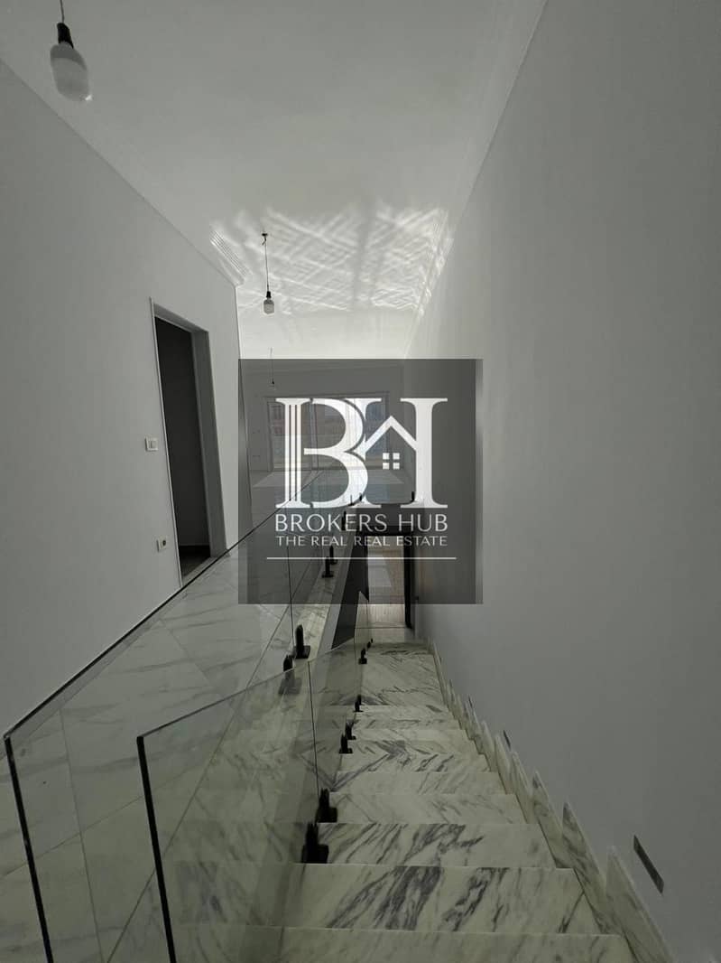 11 78e42c1e-2da8-4f7b-bbaa-7424c6d2dc6b. jpeg