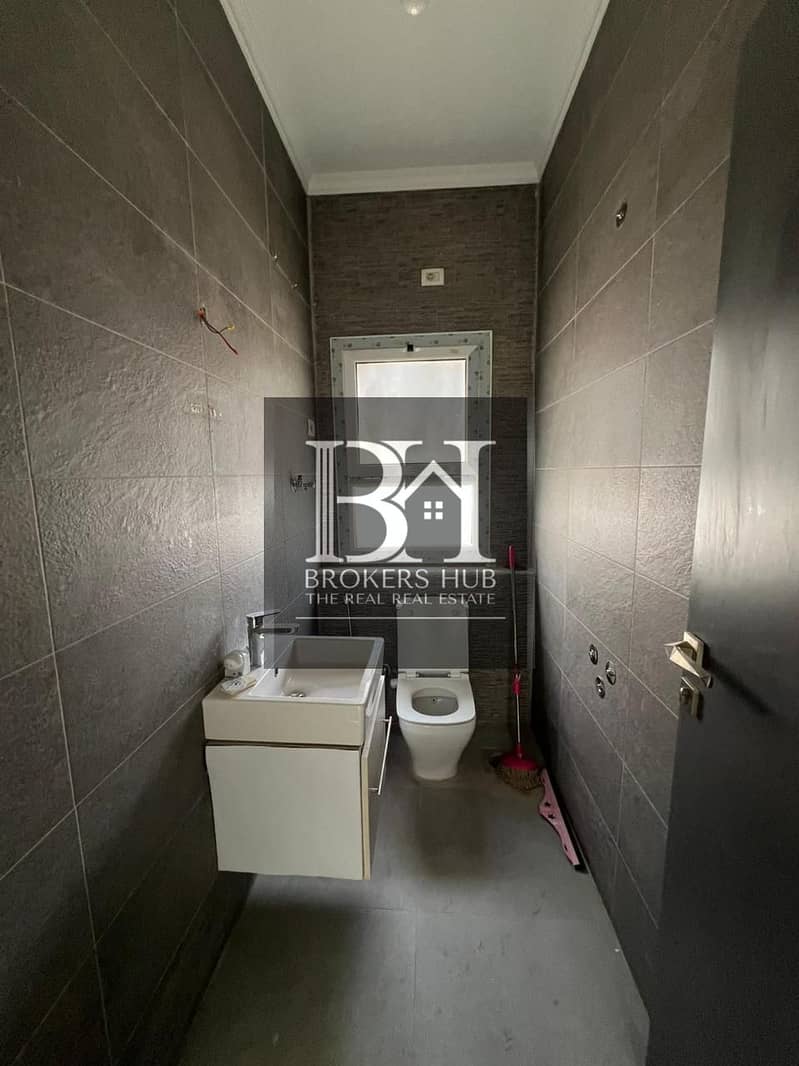 12 593ea57b-97cf-4d23-ba1f-699b55ba256b. jpeg