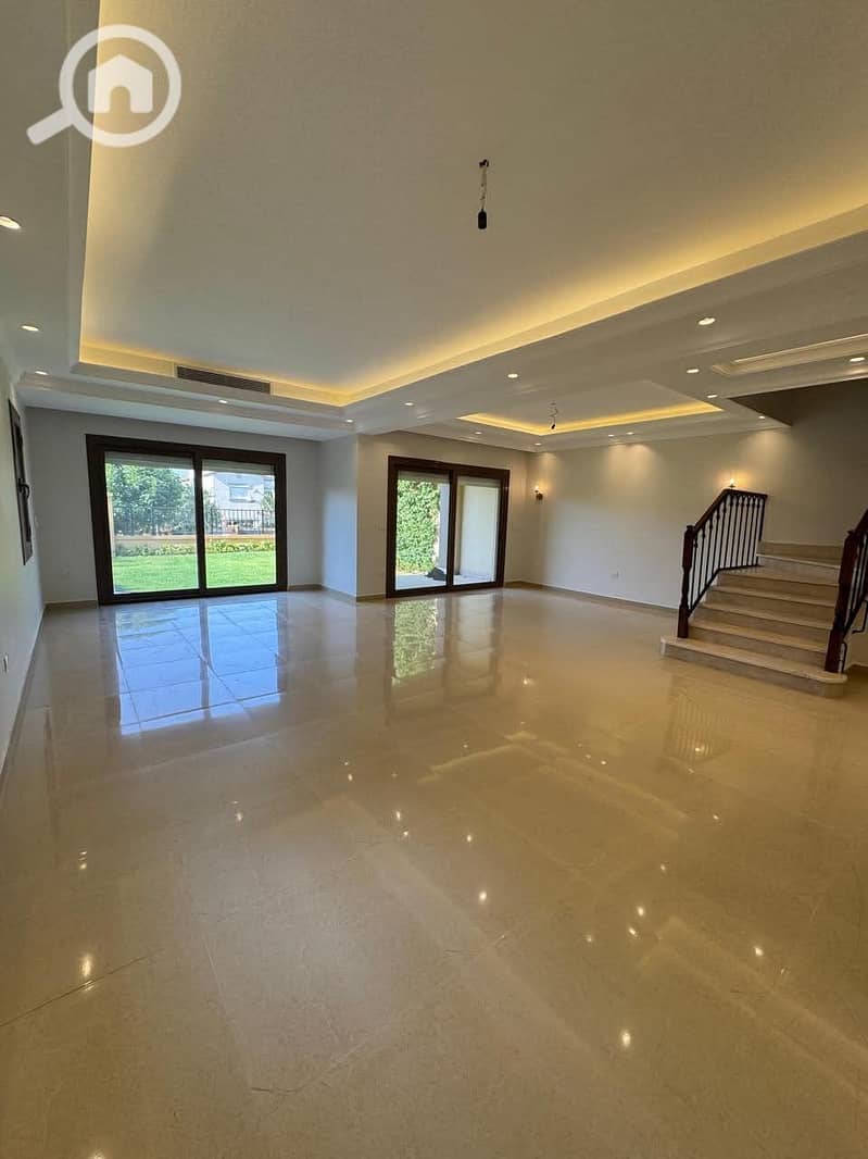 2 FB_IMG_1760839705520. jpg