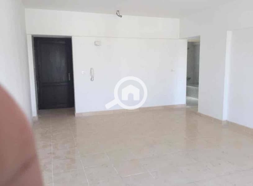 10 a726ee2b-b9a4-4ccf-ab18-aaa48e4c9990. jpg