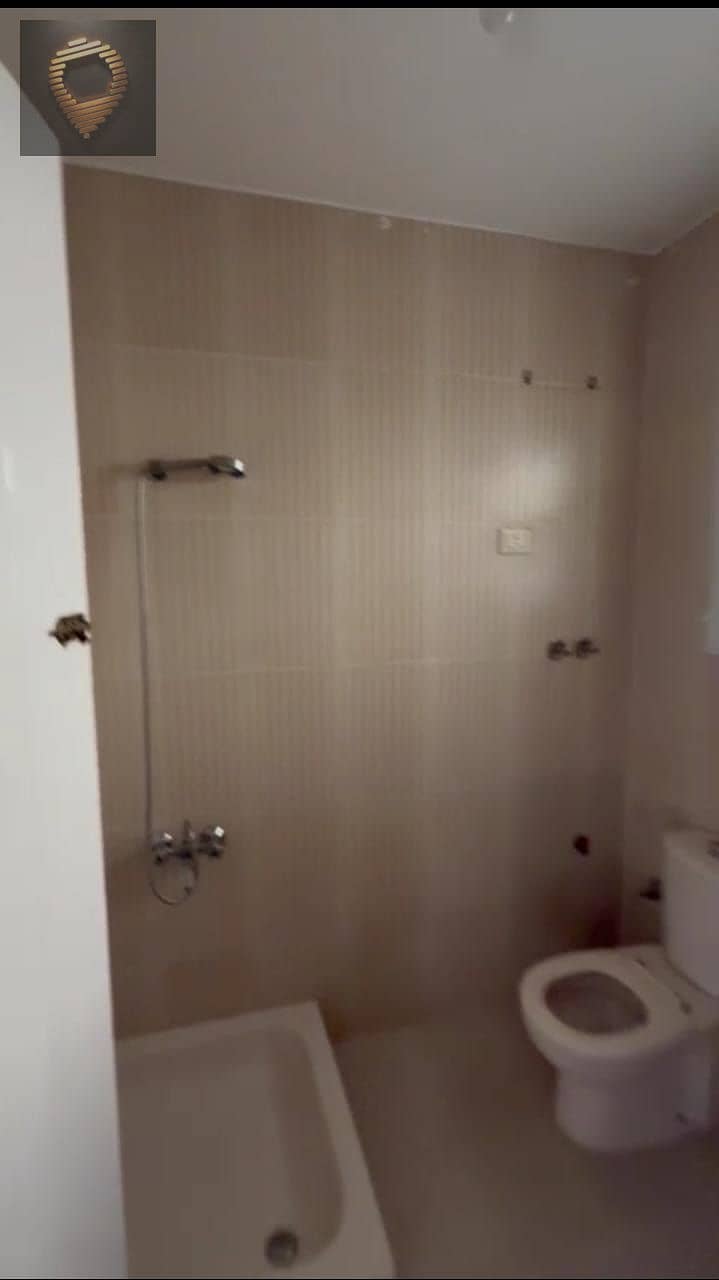 13 WhatsApp Image 2025-10-28 at 17.52. 38_f2f08940. jpg