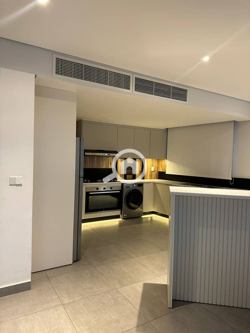 7 PHOTO-2025-02-10-14-00-39(40). jpg