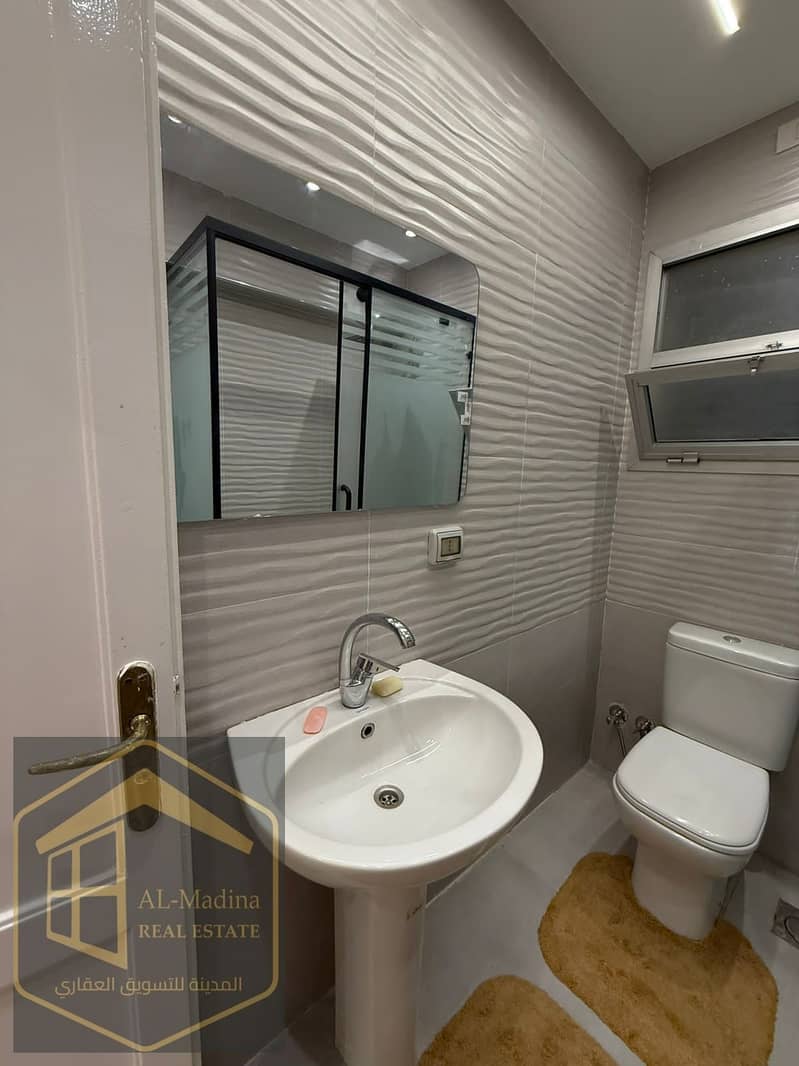 11 WhatsApp Image 2025-10-30 at 23.25. 20_3822ca8b. jpg