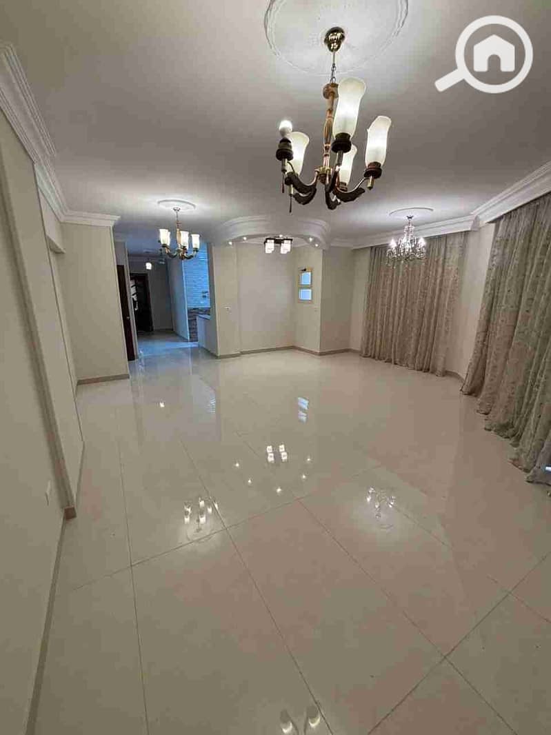 1000409495. jpg 1000409495. jpg