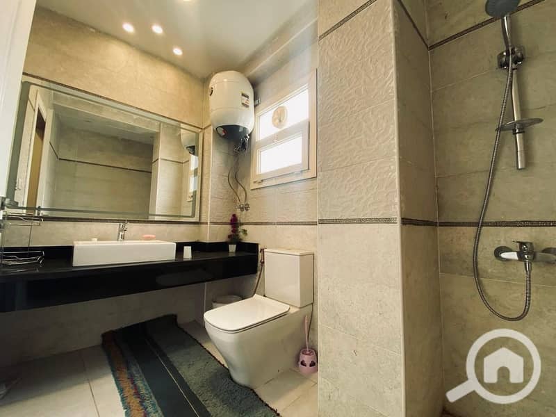 3 bc50e6a7-66f7-4566-b971-9b0eb41ff0ac. jpg