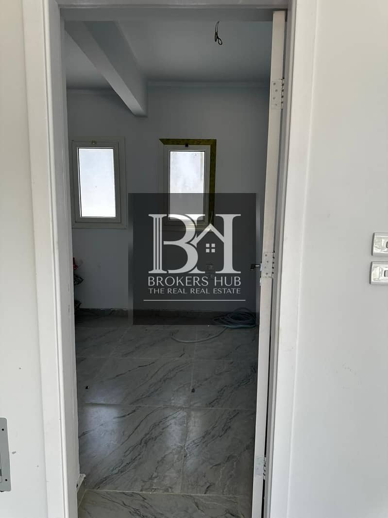 4 8f97d4bd-d452-43e6-97ad-3f320608a7c4. jpeg