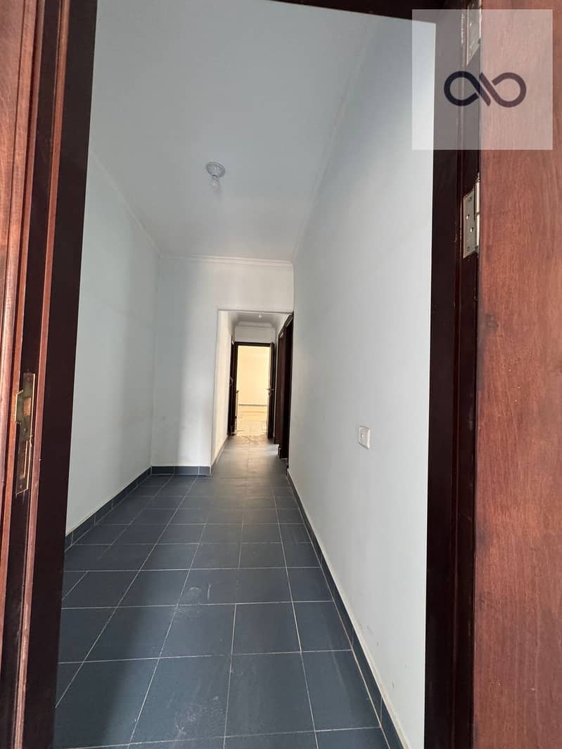 6 WhatsApp Image 2025-11-01 at 5.12. 01 PM (1). jpeg