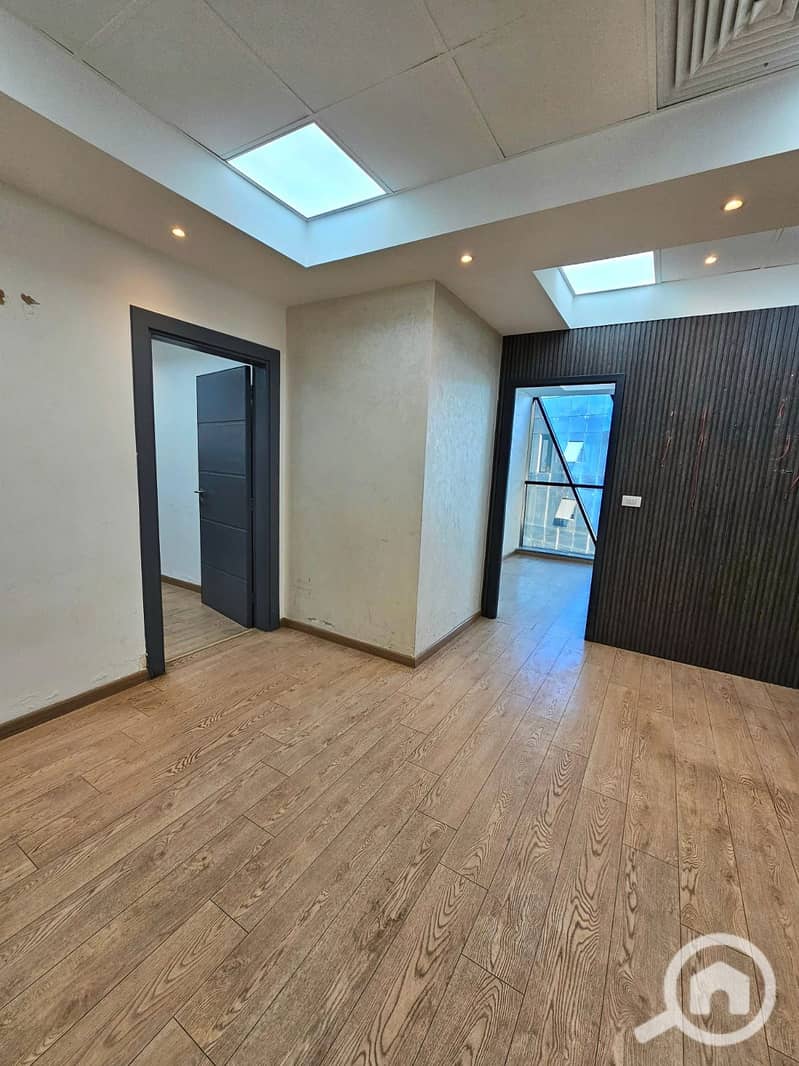 5 e96e395a-b4c2-4093-b23e-8c3b746f72df. jpeg