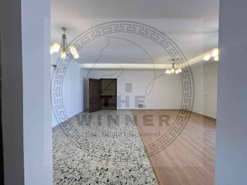 4 14ddd712-19cf-4a79-9752-6ac47b7b7b85. jpg