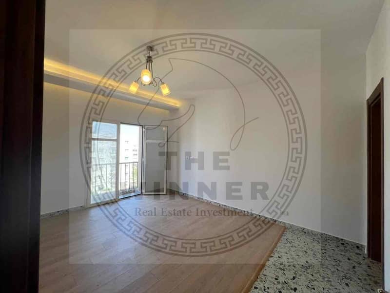 5 b525eb77-06e7-48f6-beb0-b616f3e64588. jpg