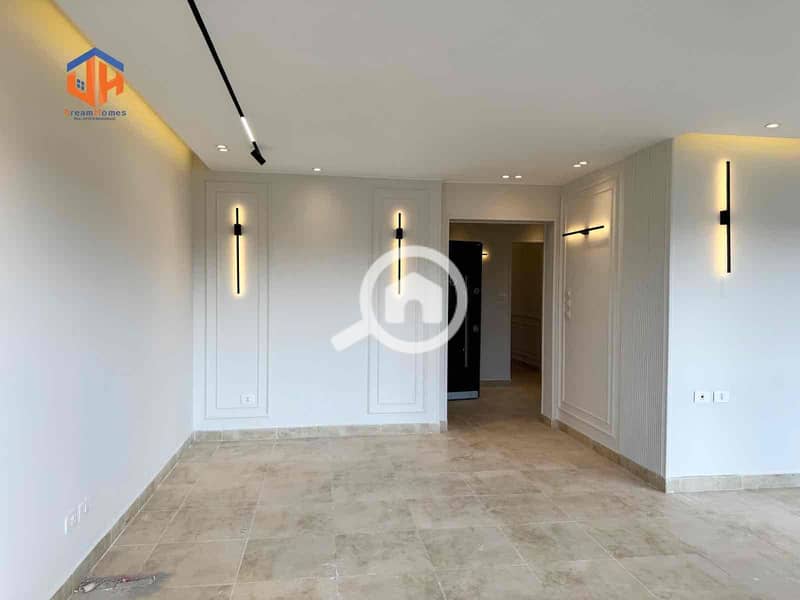 8 d75a0138-f4ca-406d-a7c7-fe674b12969d. jpg