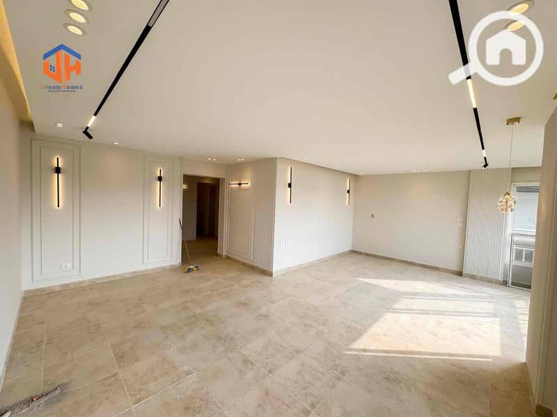 9 e49df436-4d8b-47a2-acfe-aac47b6529d3. jpg