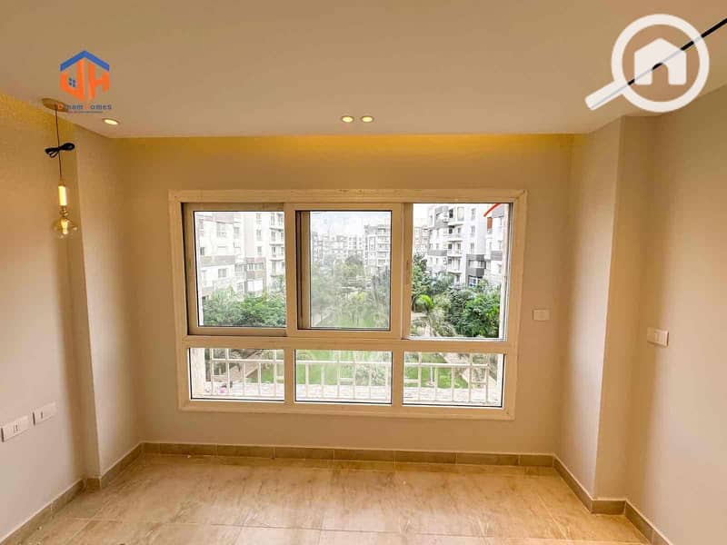 14 0b35cef1-6907-4e35-a028-ba1107be1e51. jpg