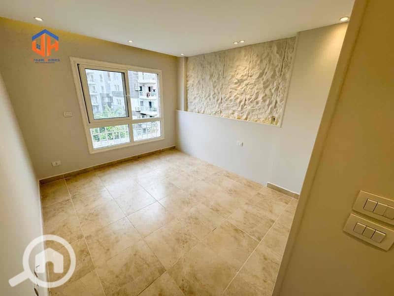 16 6b5af02b-2e21-4c33-b3e6-5a96c671242b. jpg