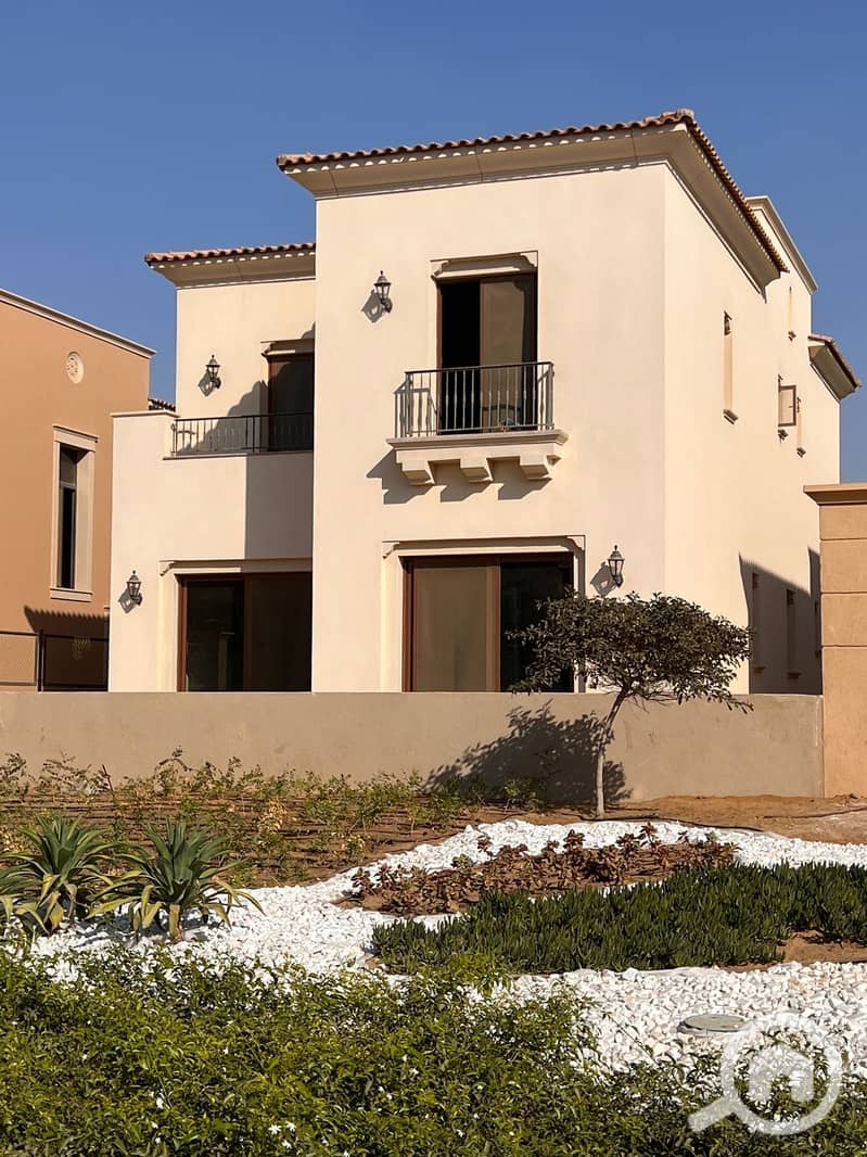 10 e682d0de-e030-4b2e-9346-ca98ab120297. jpeg